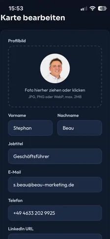 Die Seite „Karte bearbeiten" im Tappi-Kundenbereich auf dem iPhone – Profilbild, Vorname, Nachname und Jobtitel